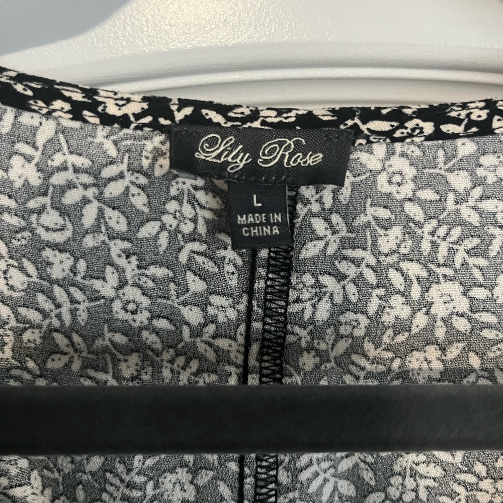 Lily Rose Black and White Floral Long Sleeve Dress - Picture 4 of 5
